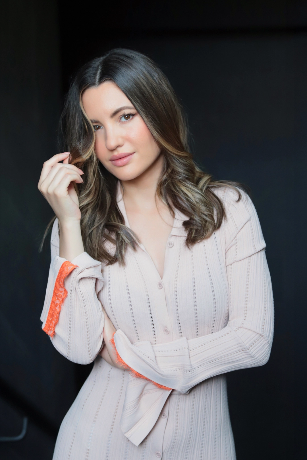 Foto tres de Ivana Baquero con el look dos