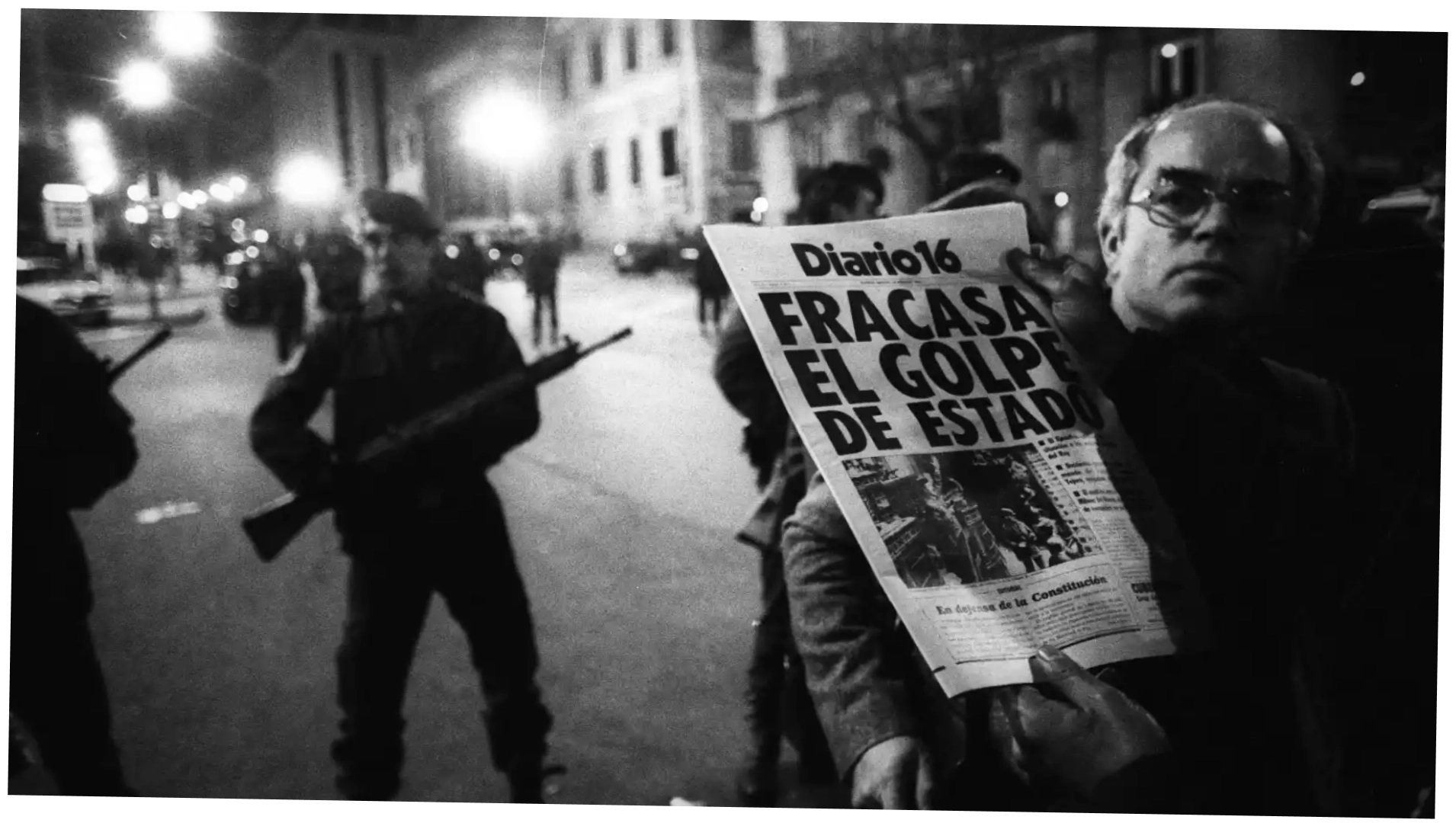 La primera edición de 'Diario 16' llegó junto al palacio de las Cortes la madrugada del 24 de febrero del '81.